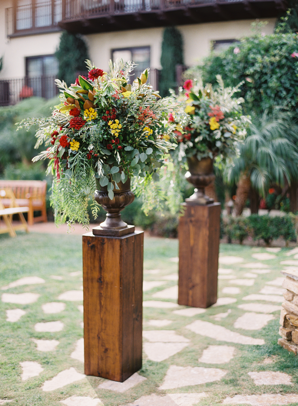 wedding ceremony florals by anette gomez